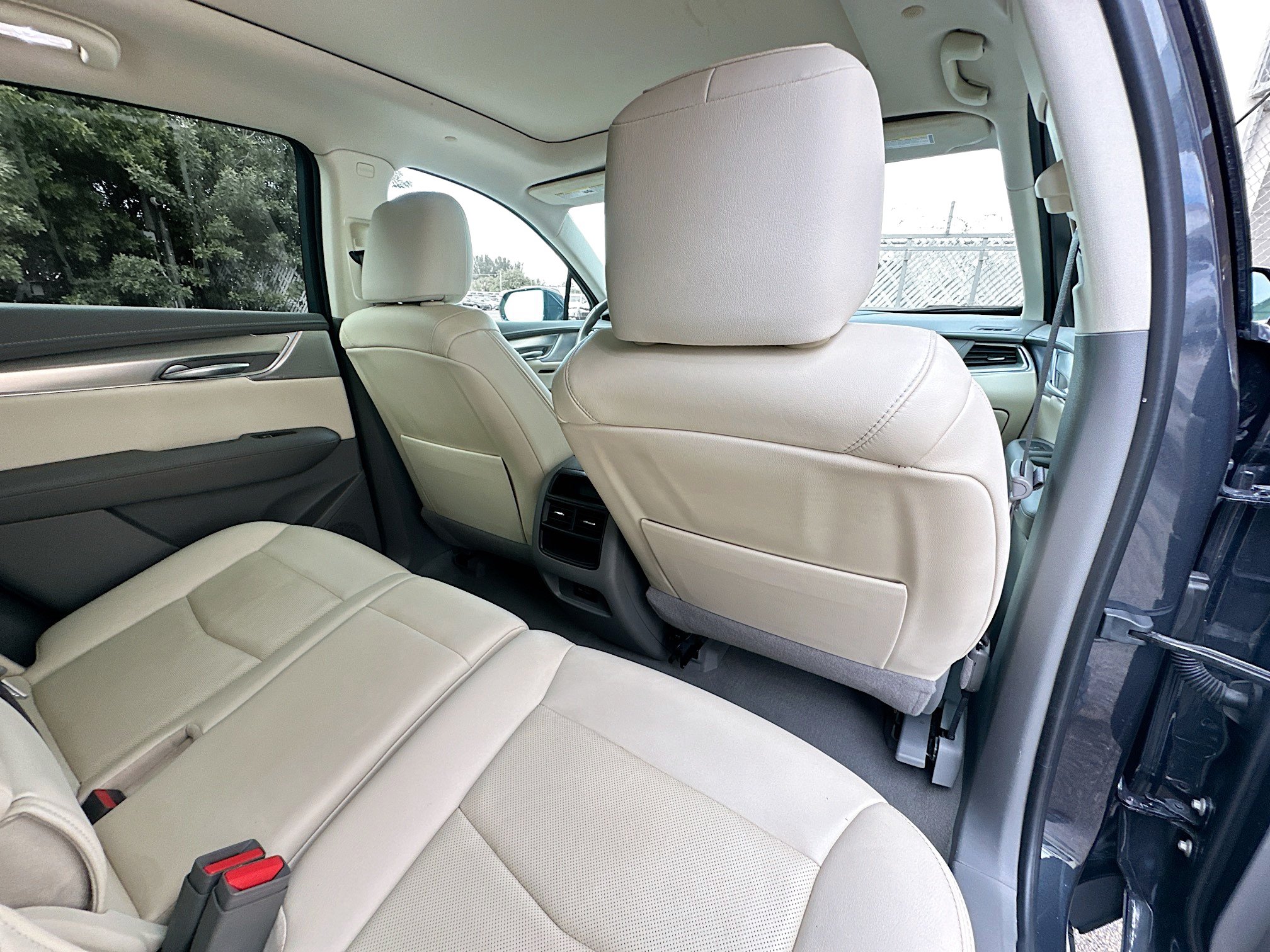 Used 2023 Cadillac XT5 Premium Luxury FWD image 29