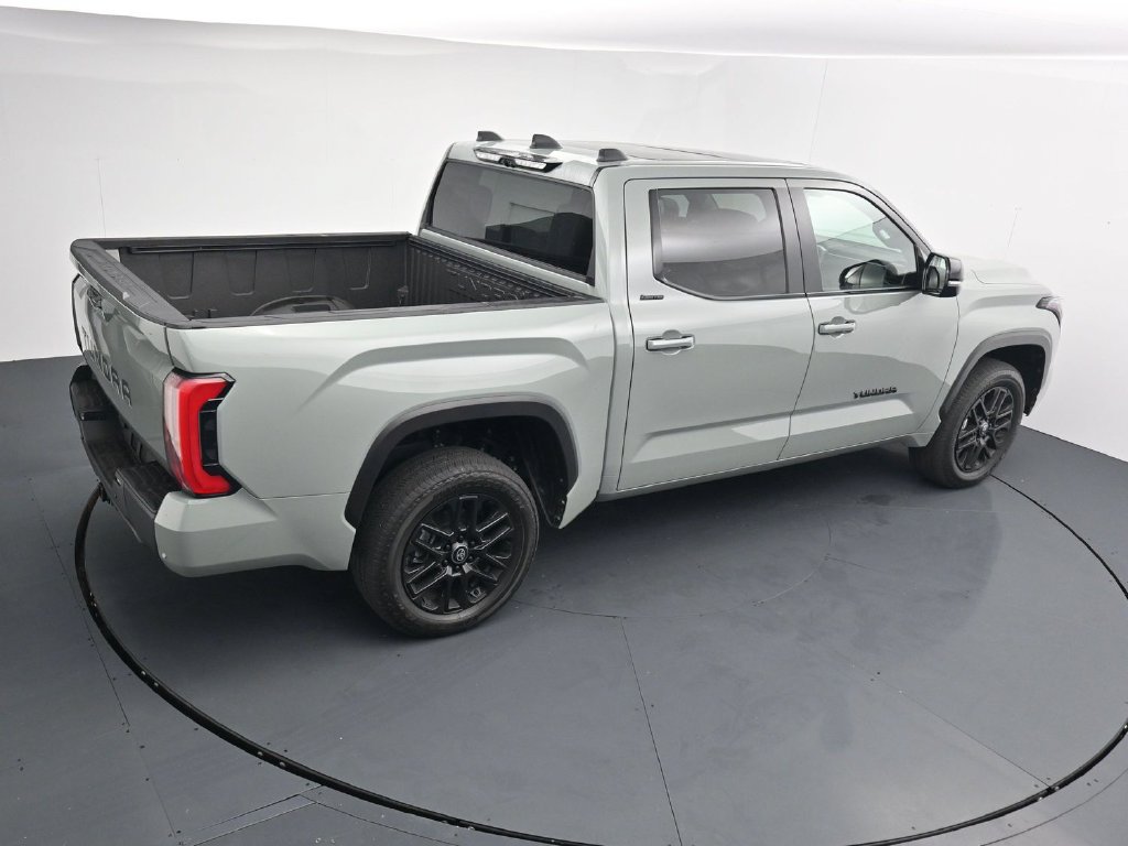 Used 2026 Toyota Tundra Limited AWD/4WD image 16