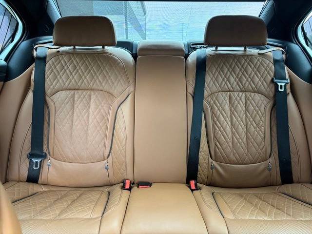 Certified 2022 BMW 750i xDrive w/ Luxury Rear Seating Package AWD/4WD image 28
