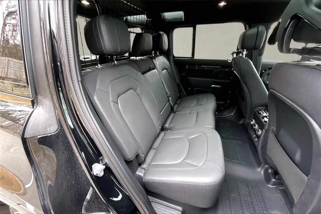 New 2025 Land Rover Defender 110 V8 image 10