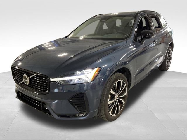 Used 2023 Volvo XC60 B5 Plus w/ Climate Package image 5