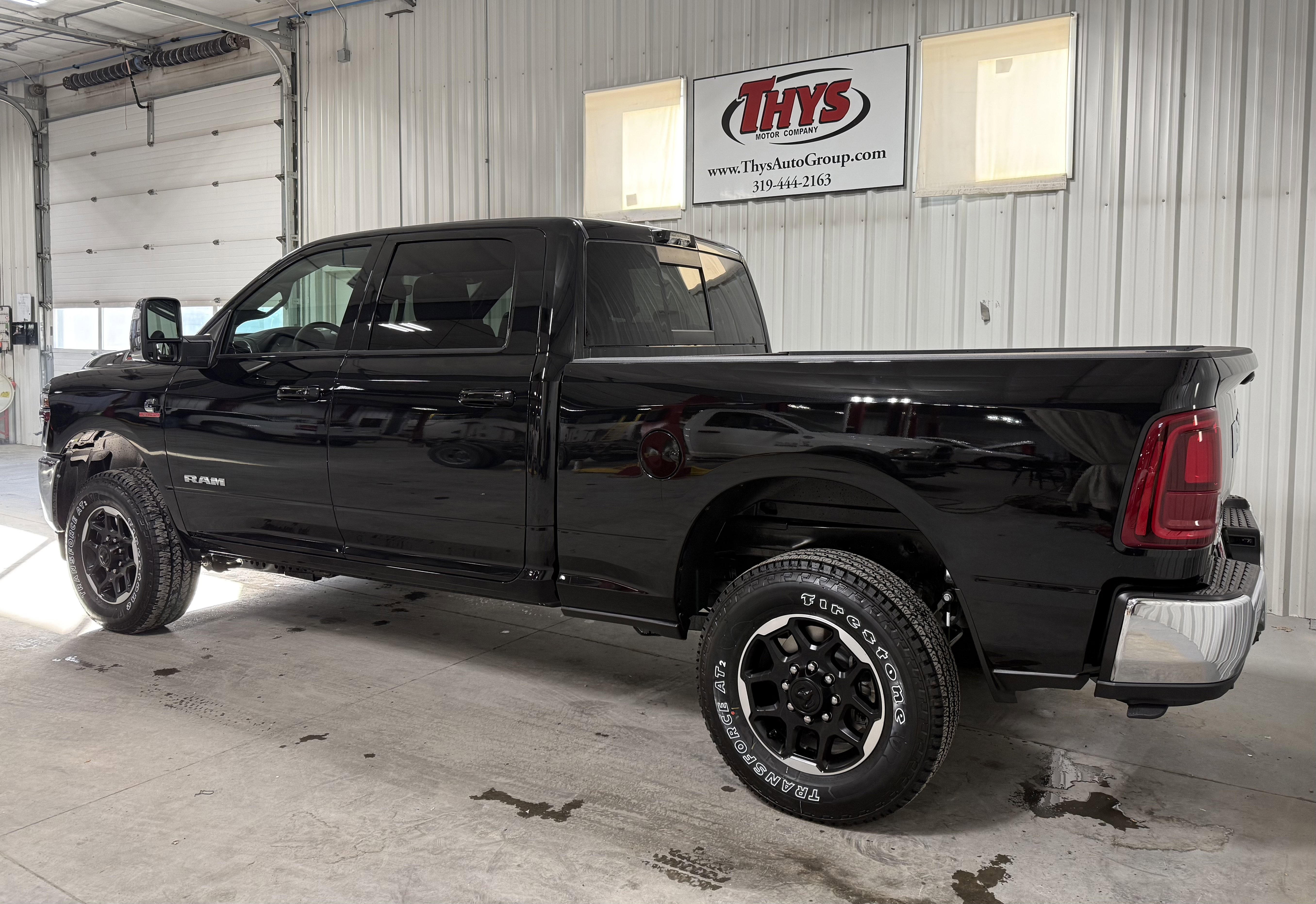 New 2026 RAM 2500 Laramie AWD/4WD image 13