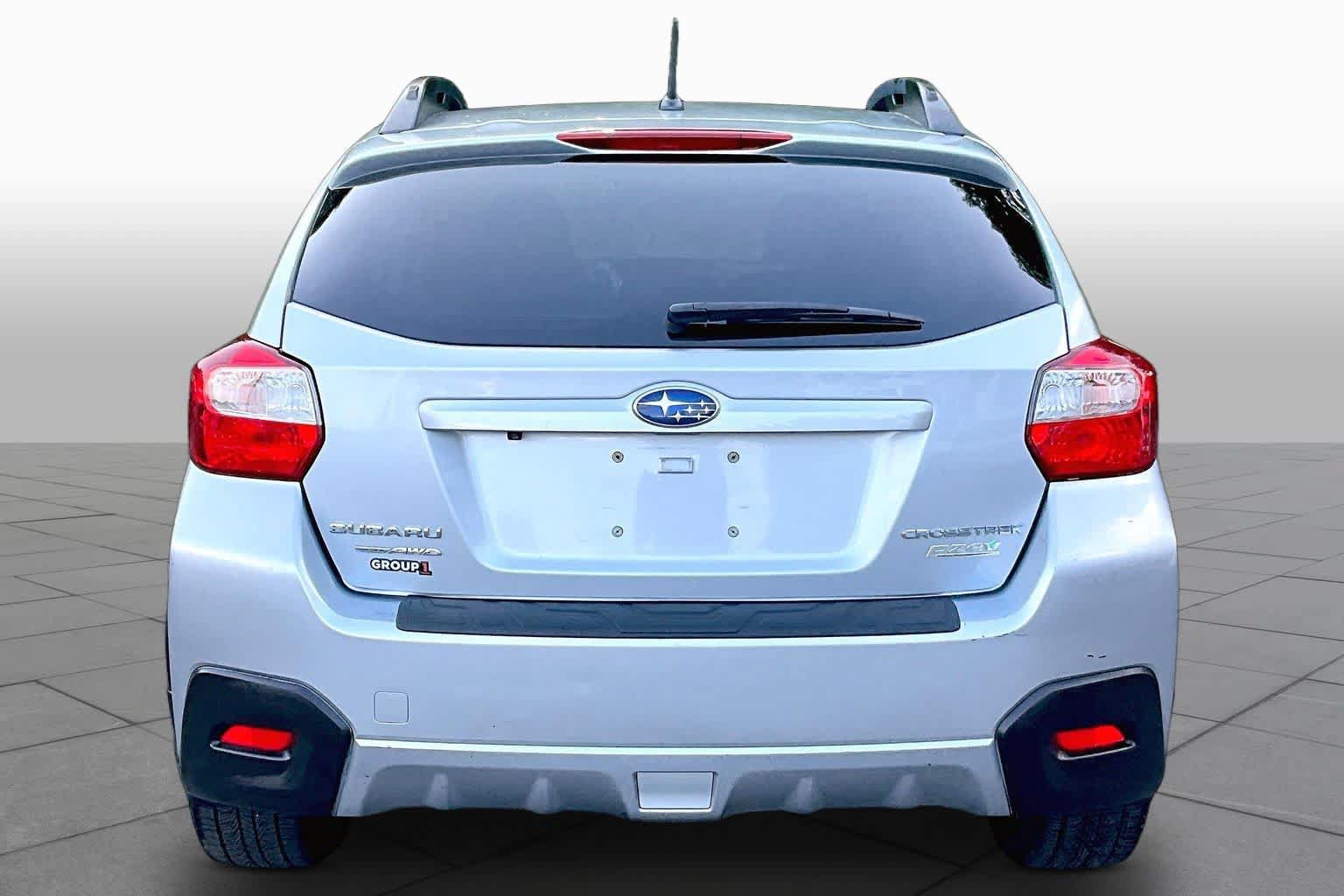 Used 2017 Subaru Crosstrek 2.0i Premium AWD/4WD image 5