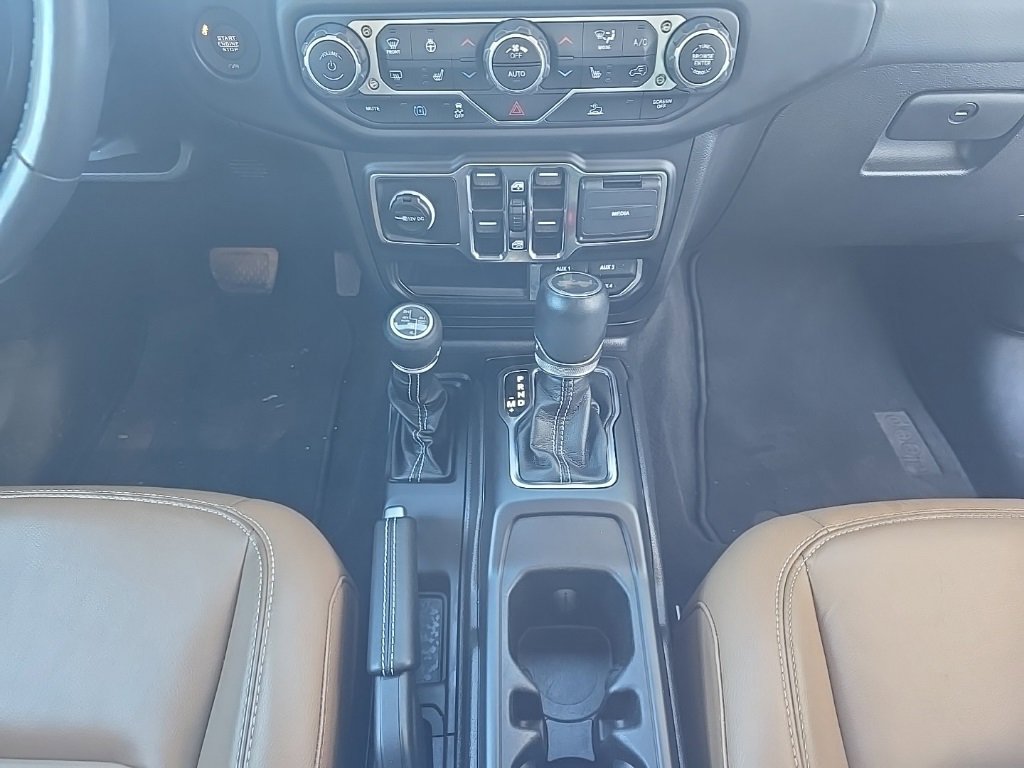 Used 2023 Jeep Wrangler Unlimited Sahara w/ Cold Weather Group image 25