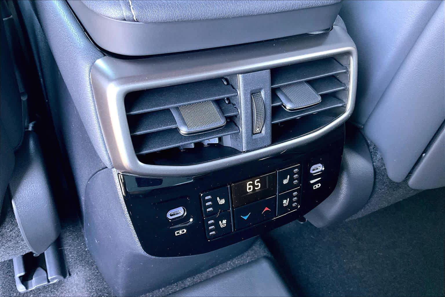 New 2026 Lexus RX 450h Luxury AWD/4WD image 13