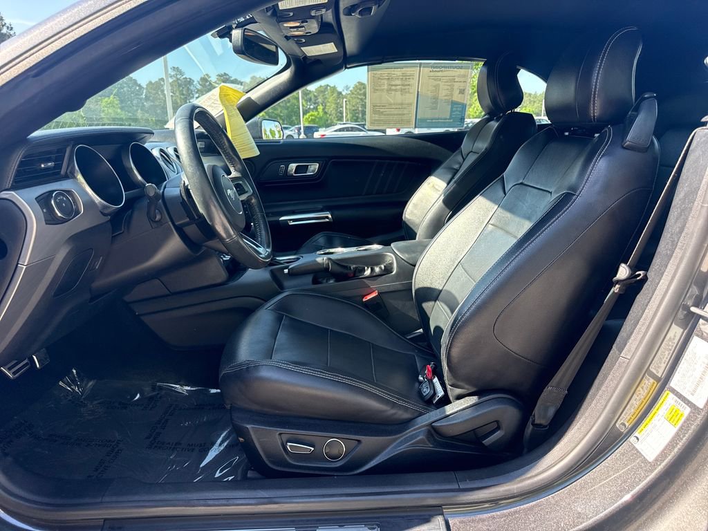 Used 2018 Ford Mustang Premium RWD image 13