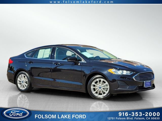 Certified 2020 Ford Fusion SE image 1