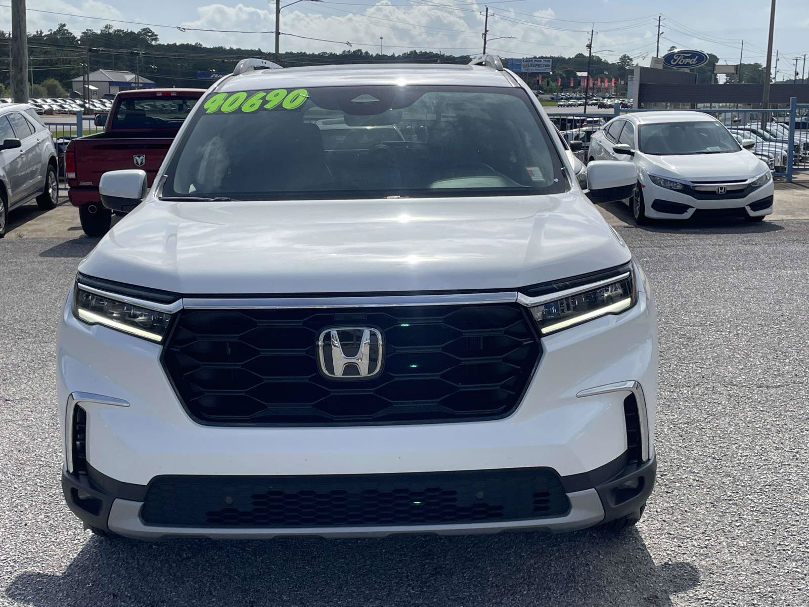 Certified 2023 Honda Pilot Touring image 6