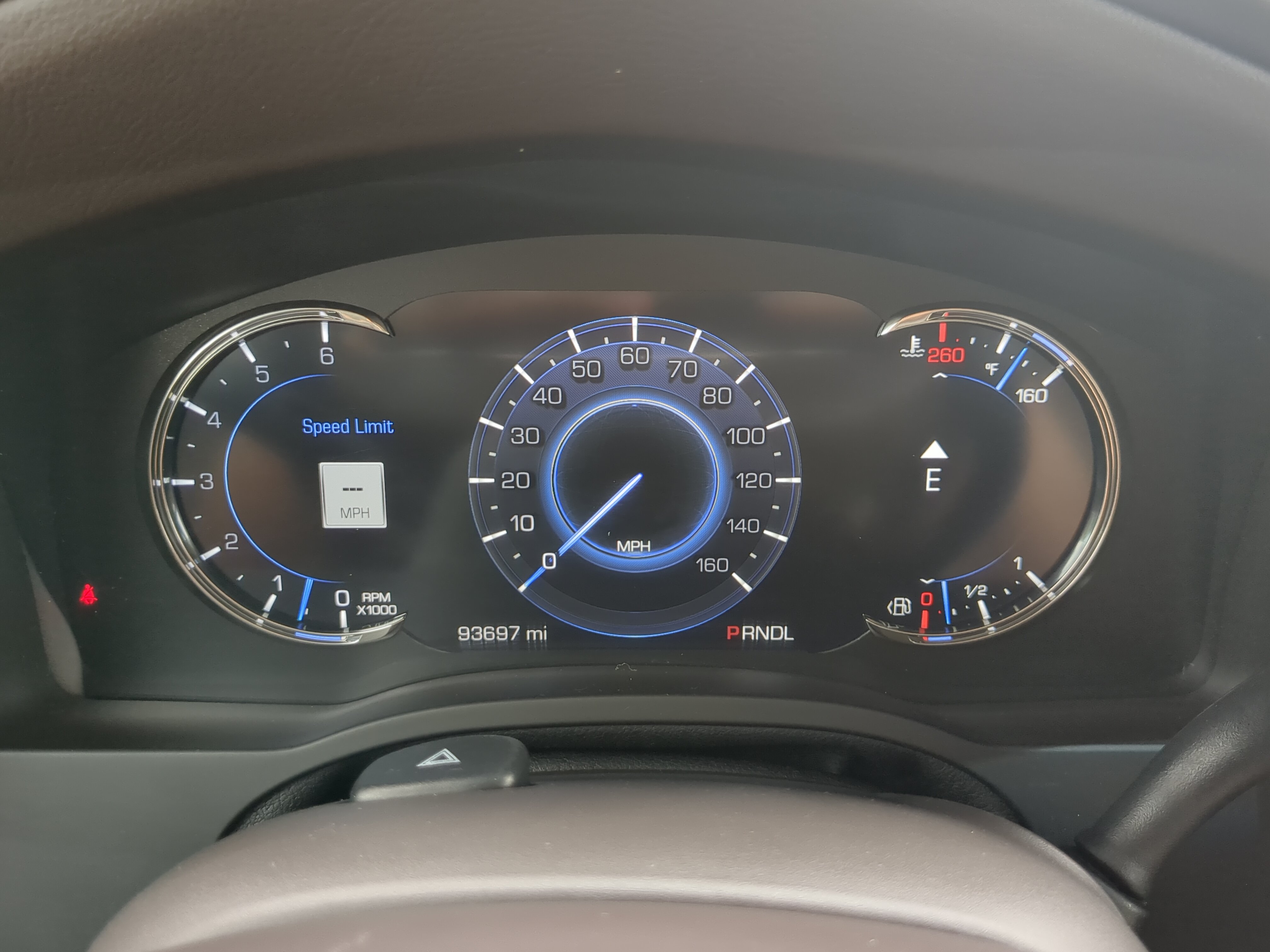 Used 2017 Cadillac Escalade ESV Luxury RWD image 26