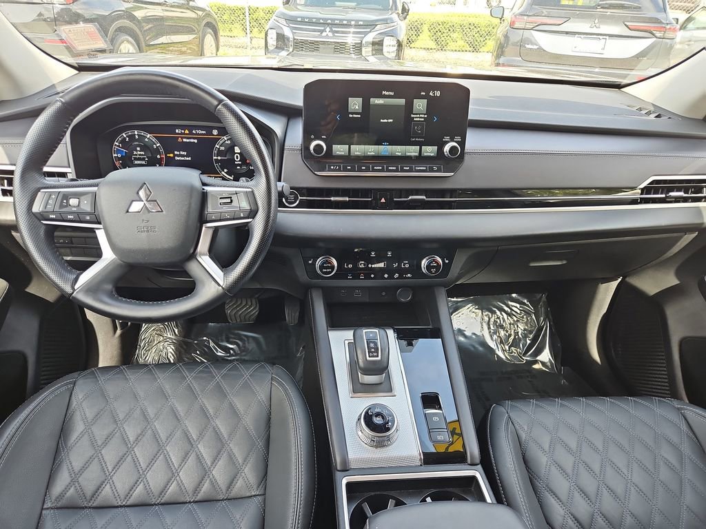 Used 2024 Mitsubishi Outlander SEL image 9