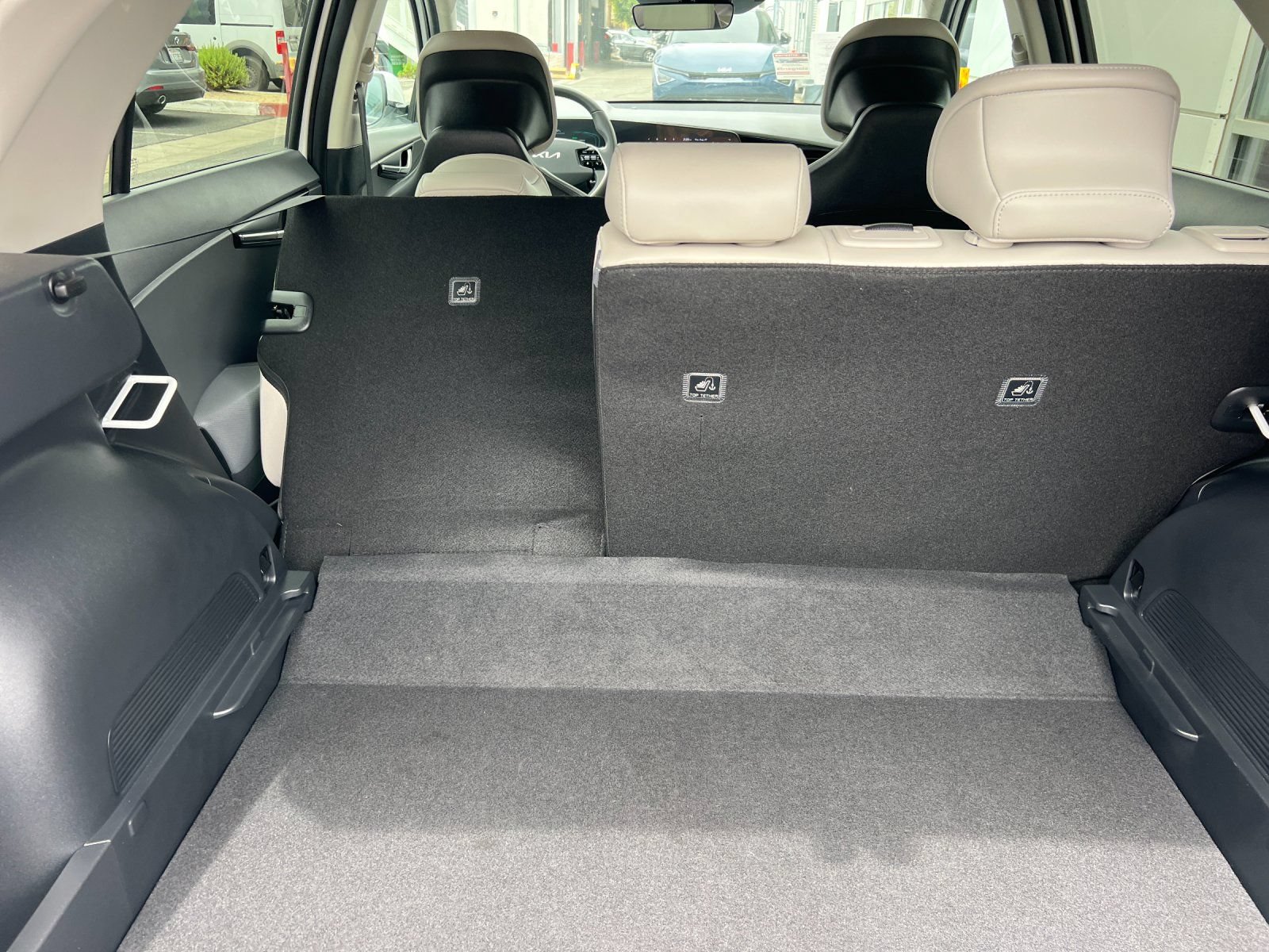 Used 2023 Kia Niro EX Touring FWD image 14