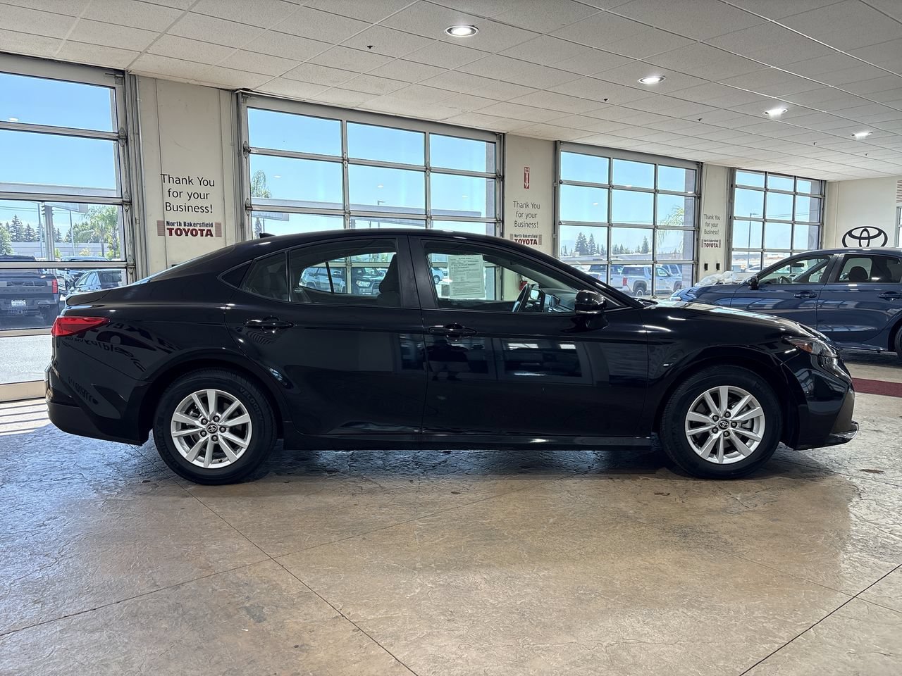 Used 2025 Toyota Camry LE FWD image 3