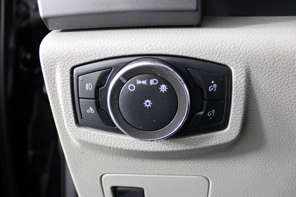 Used 2020 Ford F150 XLT image 19