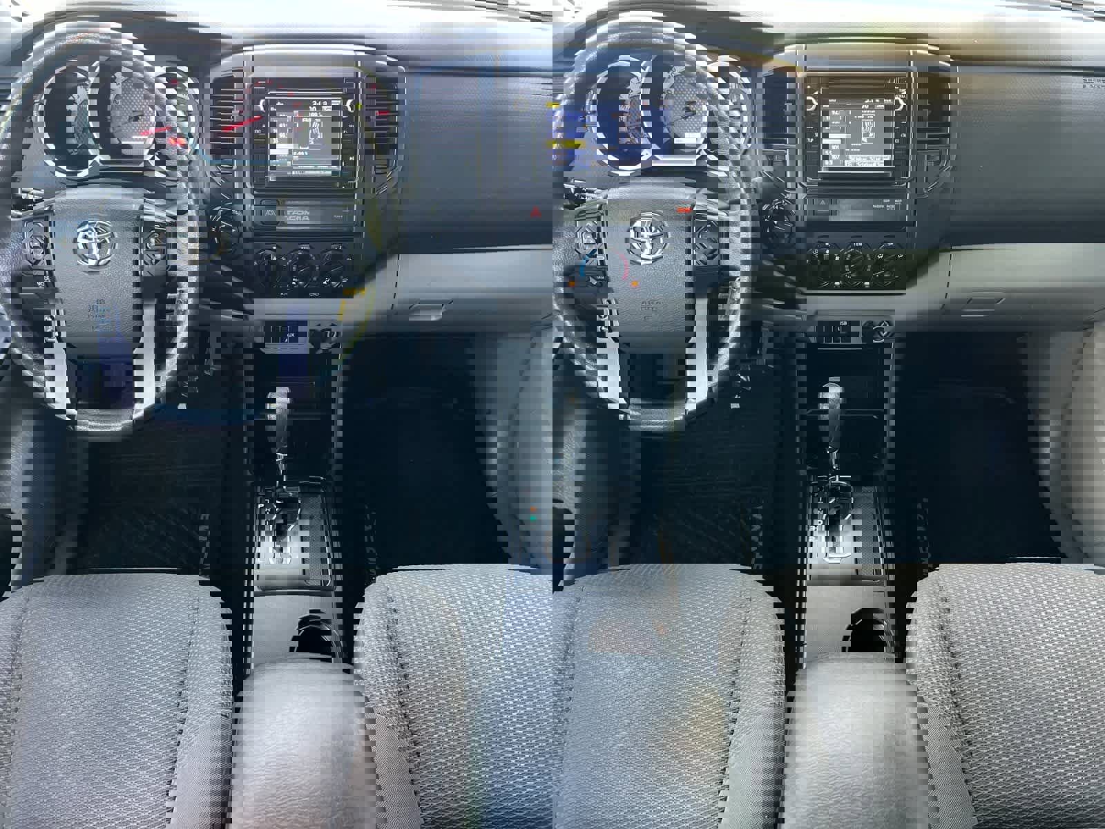 Used 2015 Toyota Tacoma 4x4 Access Cab image 4