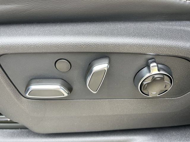 New 2026 GMC Sierra 3500 Denali Ultimate AWD/4WD image 10