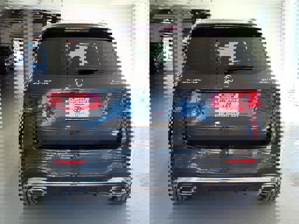 Used 2022 Mercedes-Benz GLC 300 4MATIC image 5