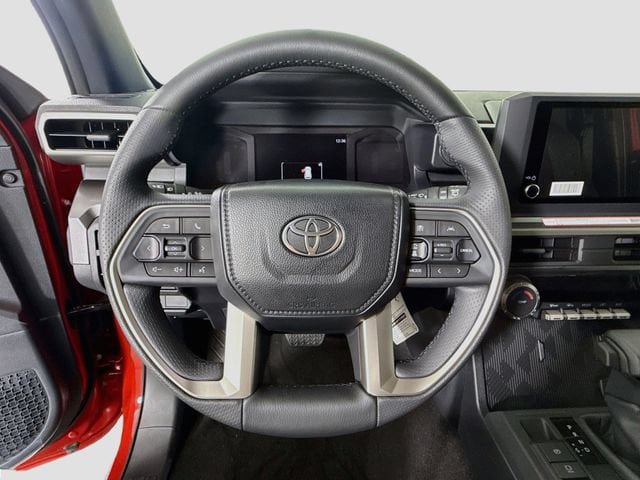 New 2026 Toyota 4Runner SR5 AWD/4WD image 11