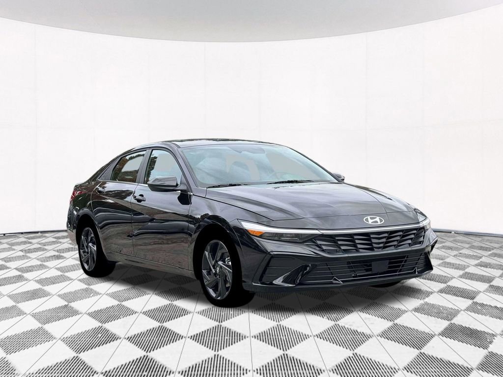 New 2026 Hyundai Elantra SEL Sport Premium FWD image 17