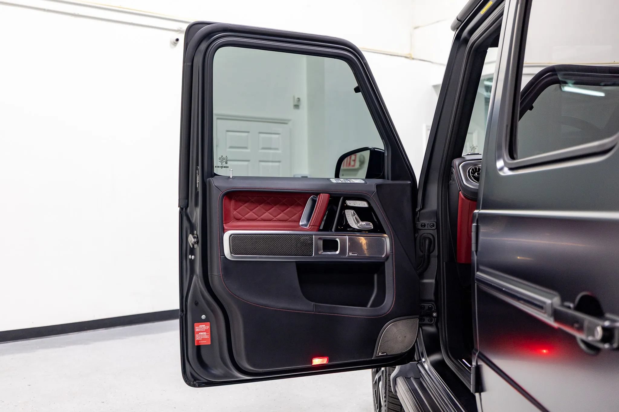 Used 2025 Mercedes-Benz G 63 AMG 4MATIC image 29