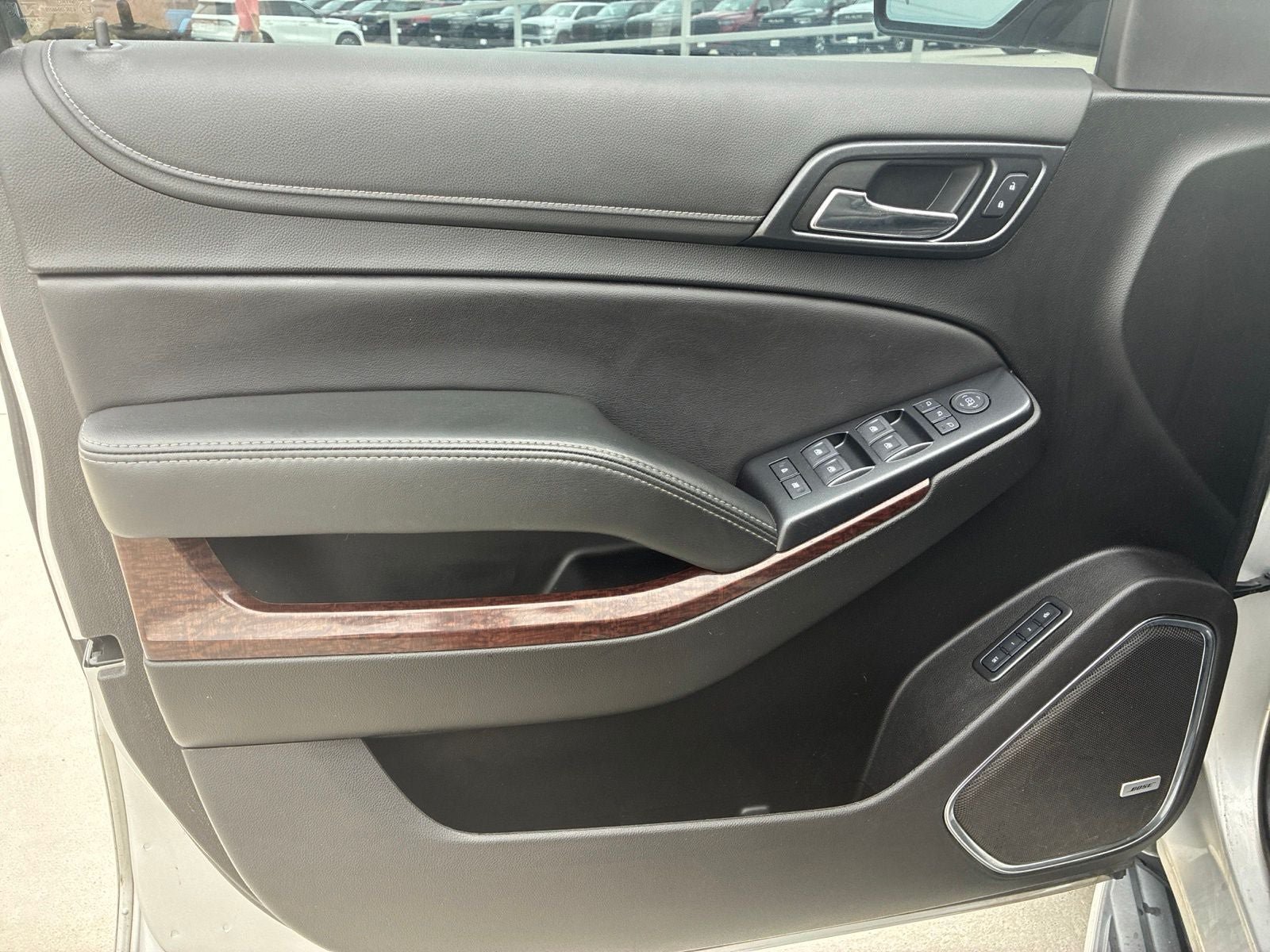 Used 2019 GMC Yukon XL SLT AWD/4WD image 16