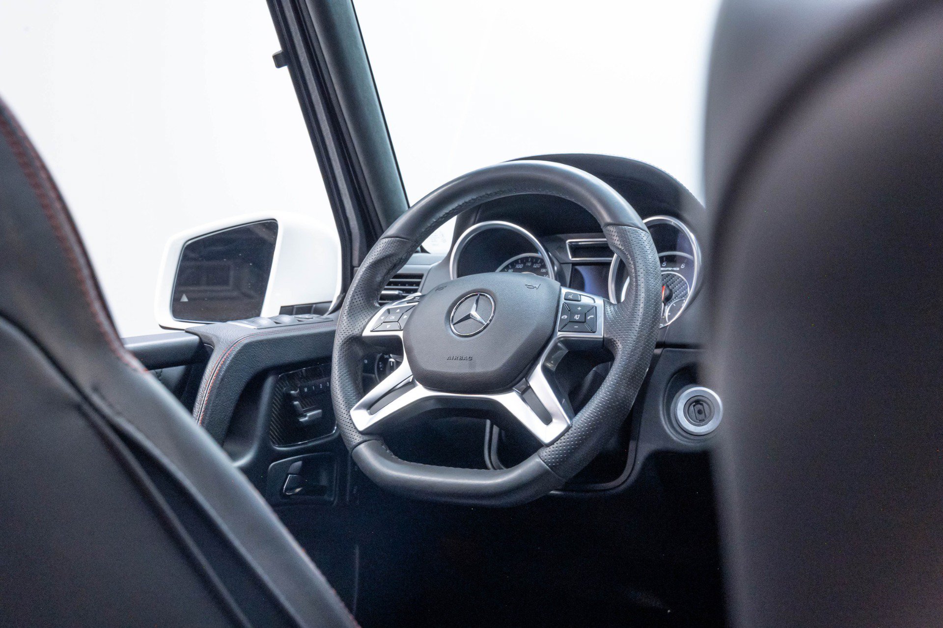 Used 2017 Mercedes-Benz G 63 AMG 4MATIC image 29