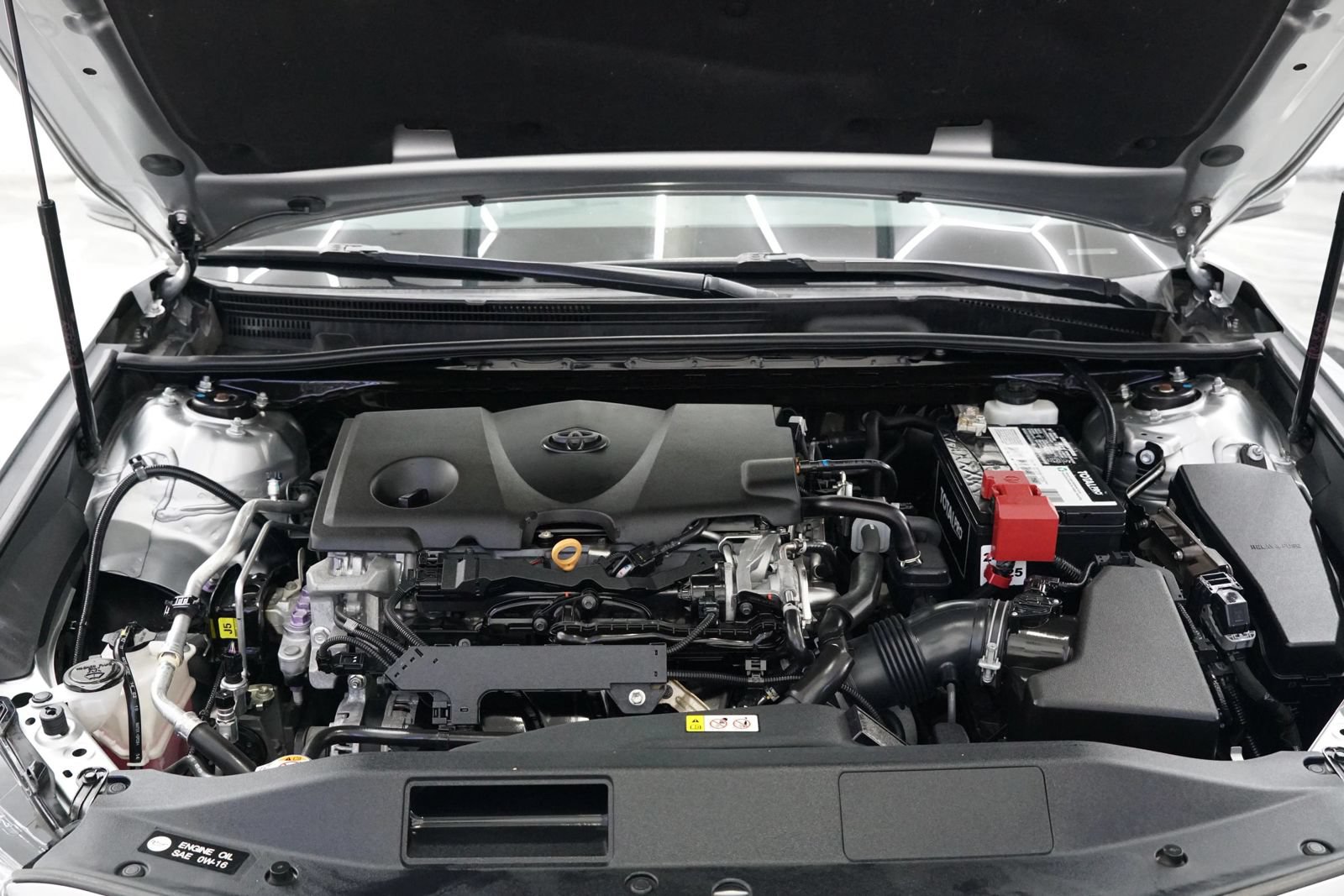 Used 2020 Toyota Camry SE FWD image 16