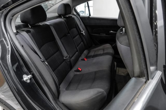 Used 2015 Chevrolet Cruze LT FWD image 33
