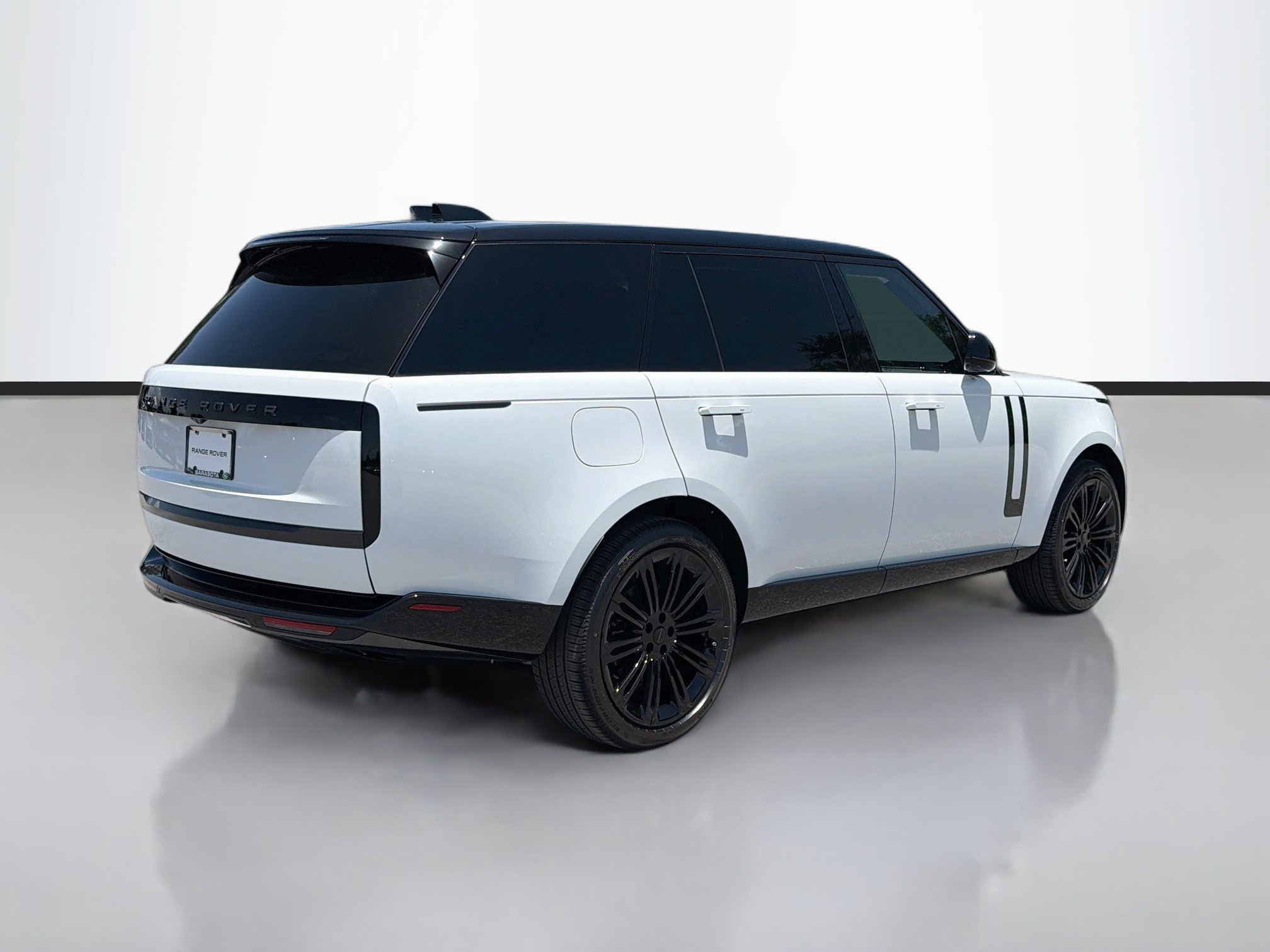New 2026 Land Rover Range Rover Long Wheelbase SE AWD/4WD image 5