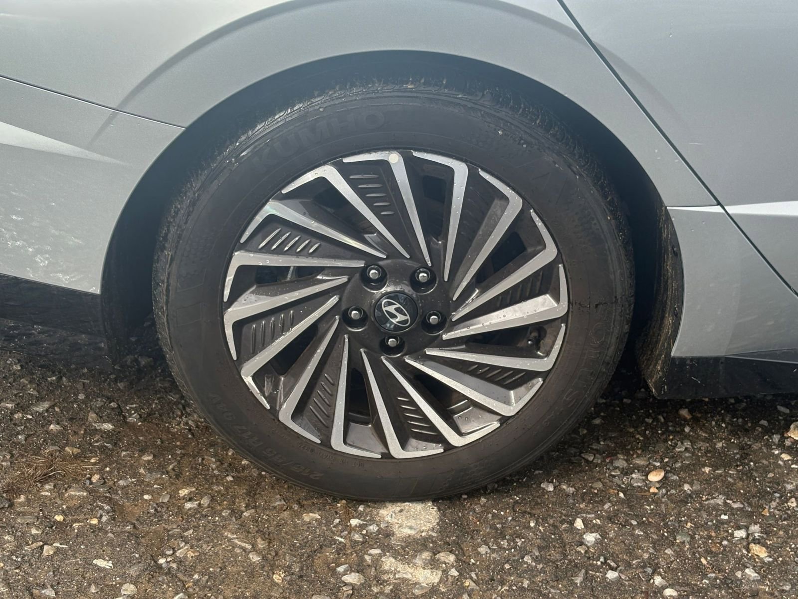 Used 2025 Hyundai Sonata SEL FWD image 27