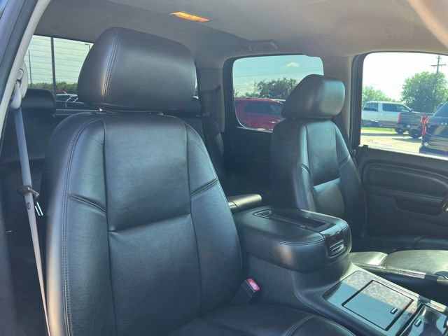 Used 2012 GMC Sierra 3500 Denali AWD/4WD image 23