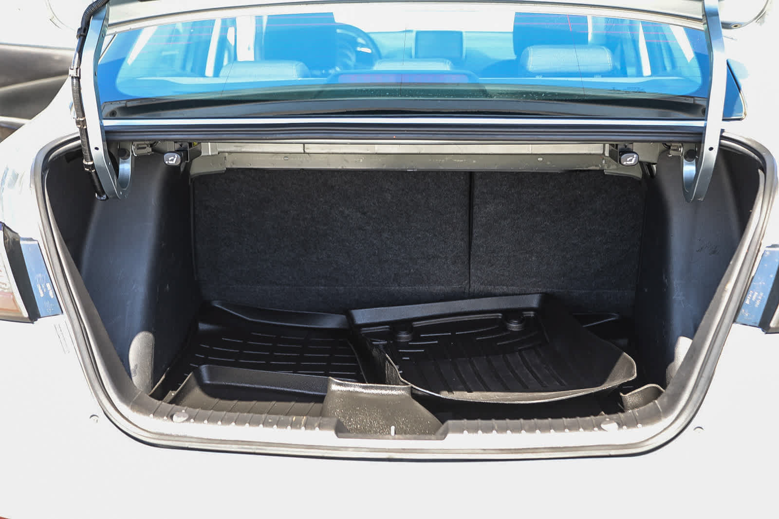 Used 2018 Toyota Yaris iA FWD image 25