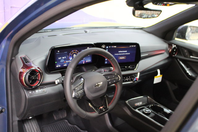 New 2027 Chevrolet Equinox RS w/ Safety and Technology Package AWD/4WD image 14