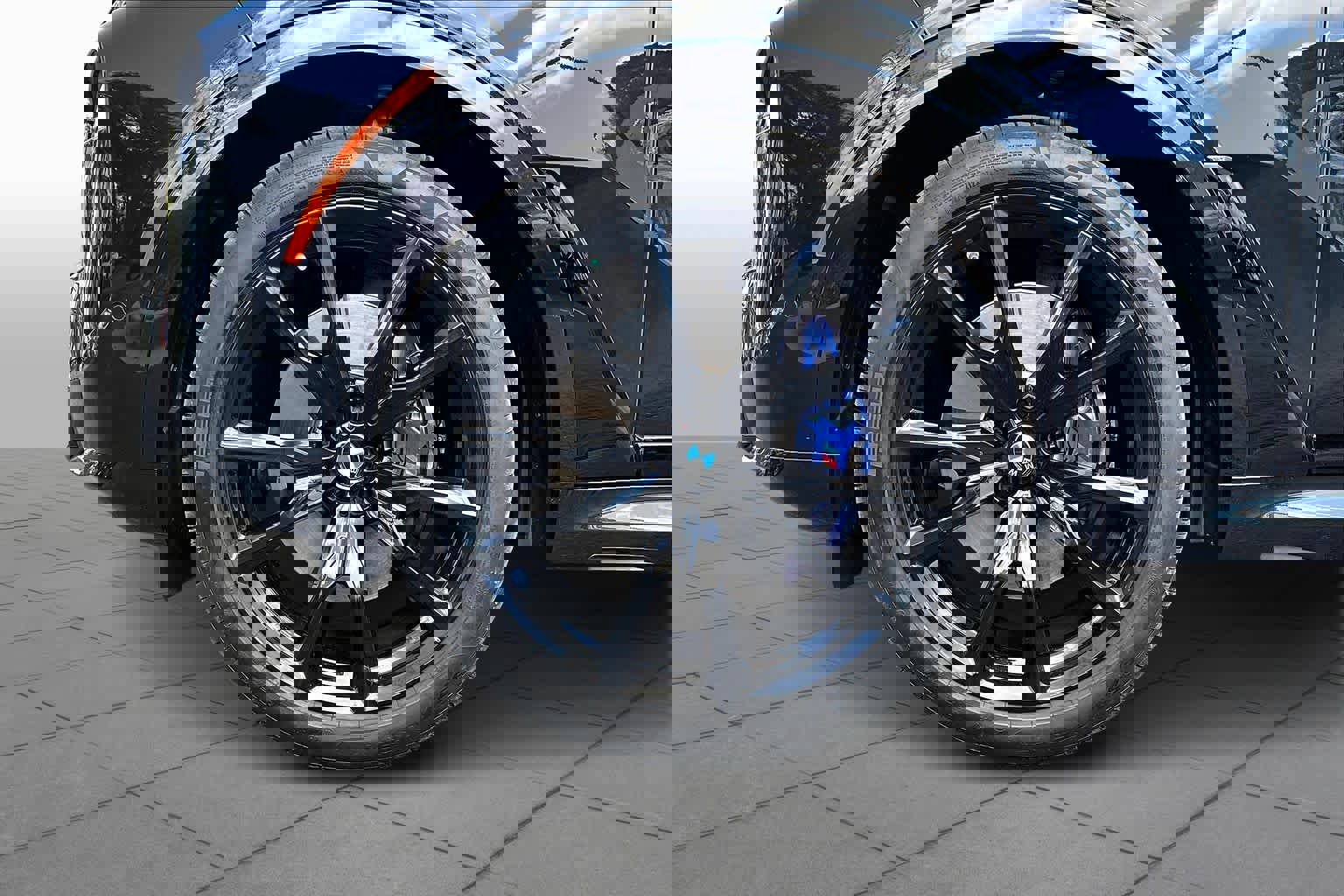 Certified 2024 BMW X7 M60i w/ Executive Package image 11