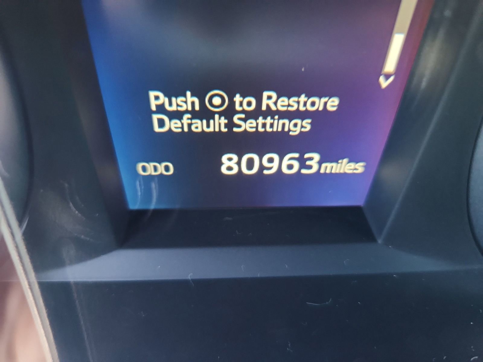 Used 2017 Toyota Highlander XLE w/ Carpet Mat Package image 26