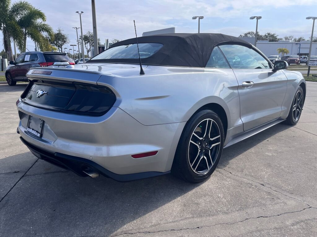 Used 2020 Ford Mustang Premium RWD image 3