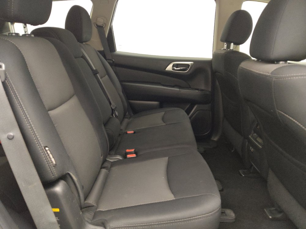 Used 2019 Nissan Pathfinder SV FWD image 19