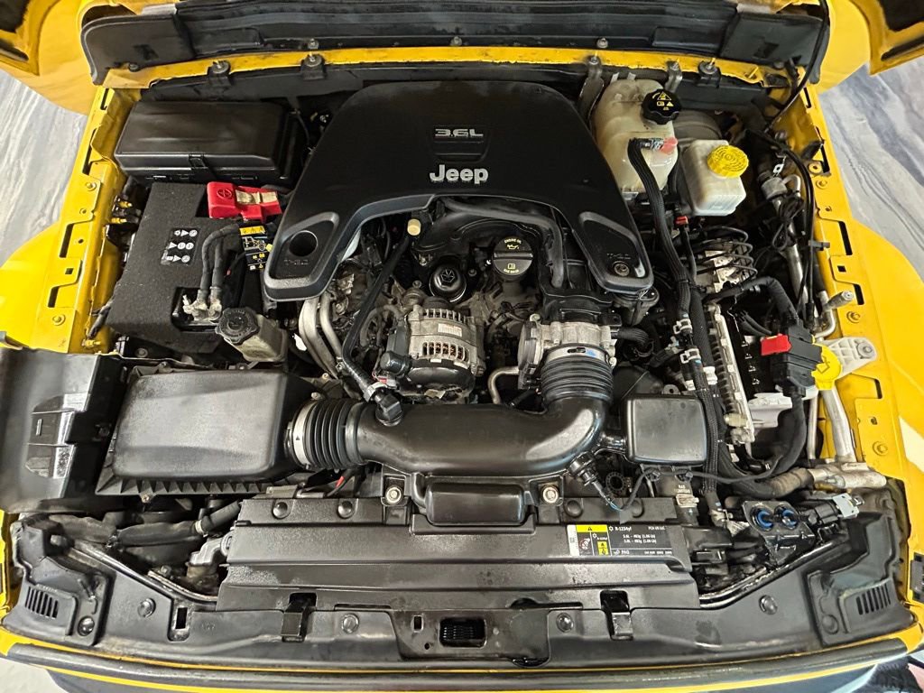 Used 2019 Jeep Wrangler Unlimited Sahara w/ Dual Top Group image 57