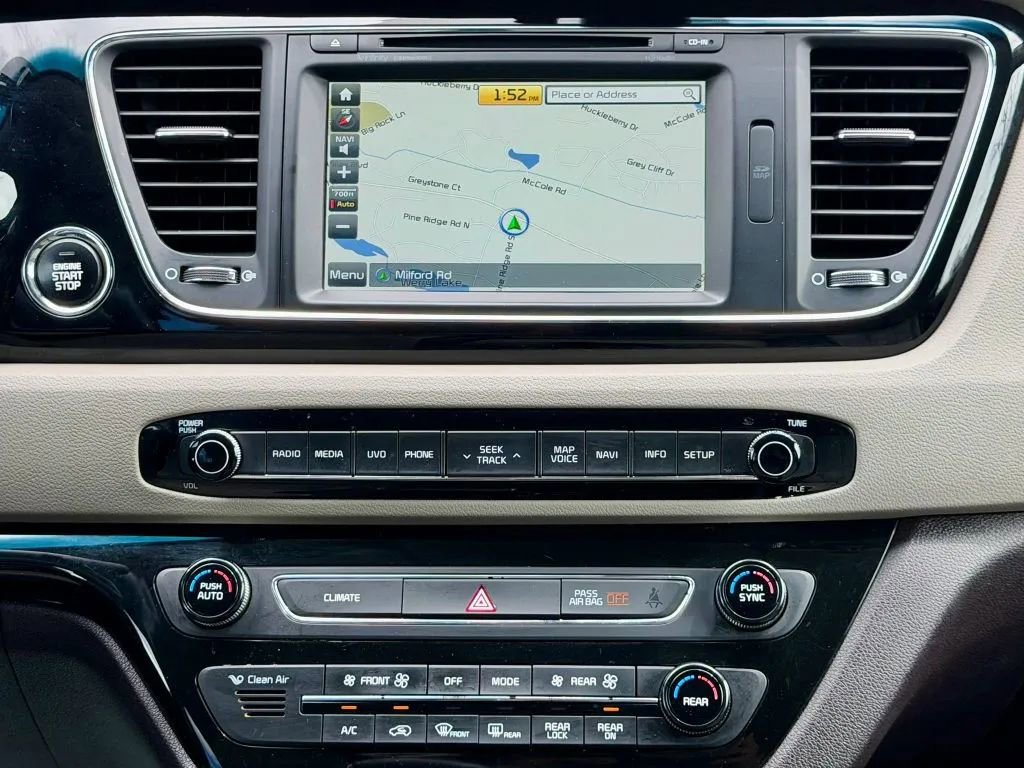 Used 2018 Kia Sedona SX Limited image 23