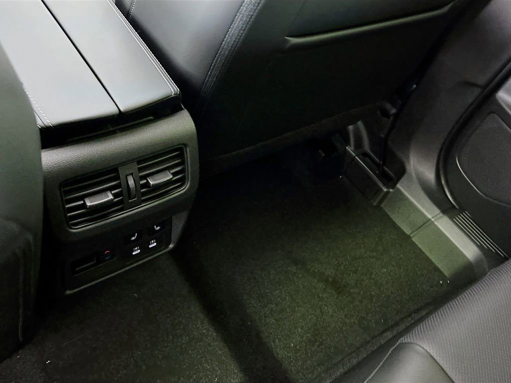 New 2026 Nissan Rogue Platinum image 24