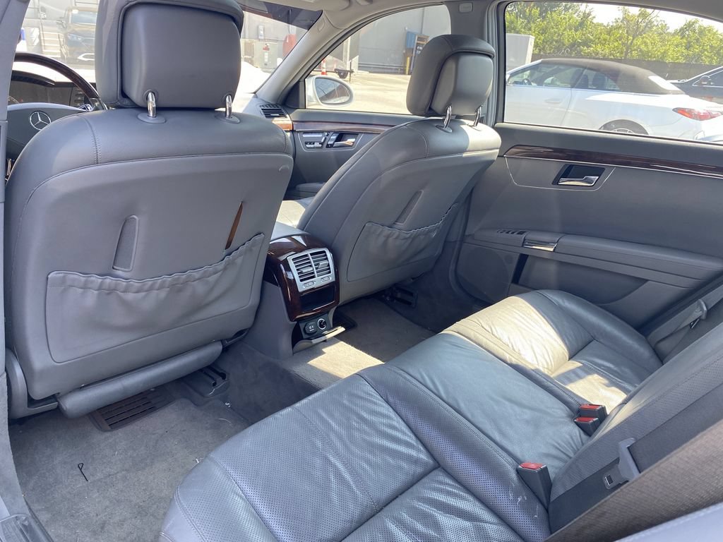 Used 2007 Mercedes-Benz S 550 4MATIC image 4