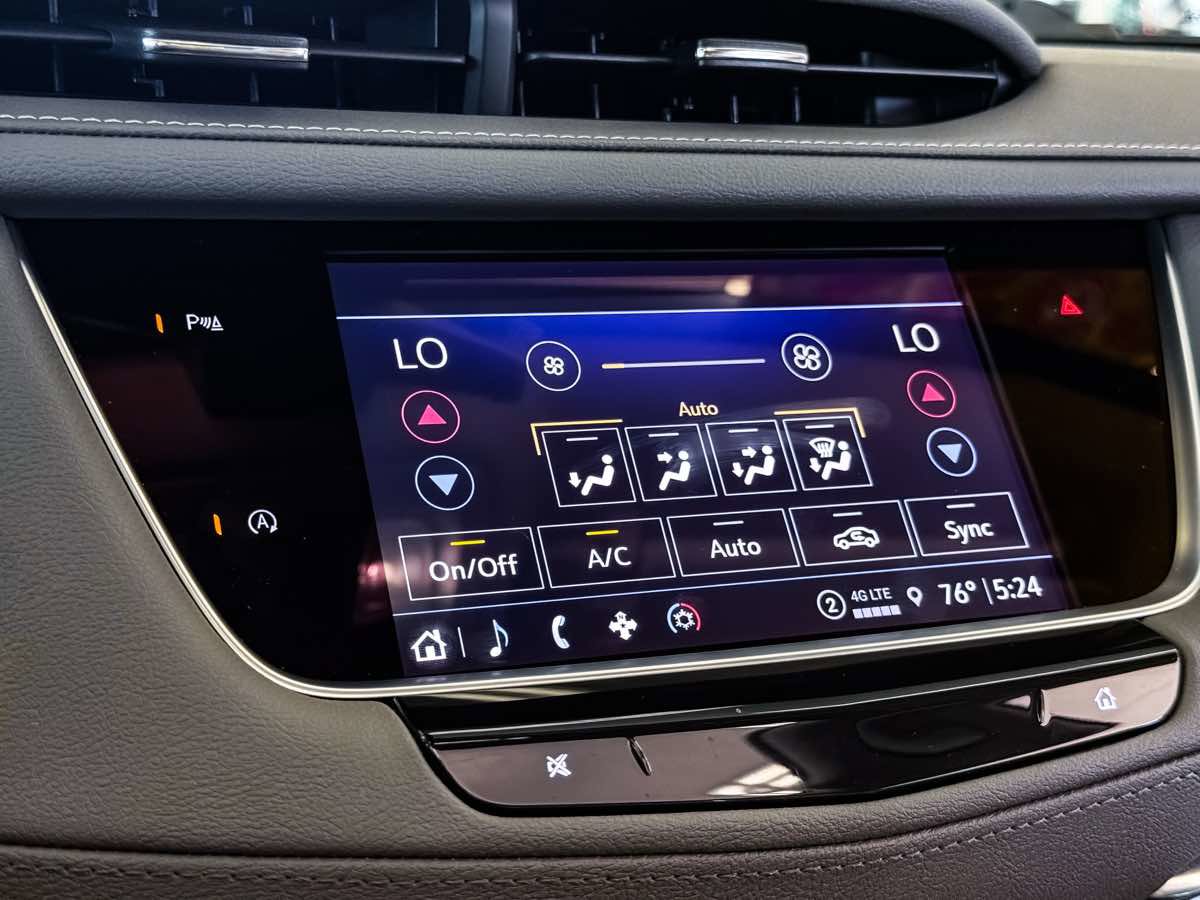 Used 2022 Cadillac XT5 Premium Luxury image 49