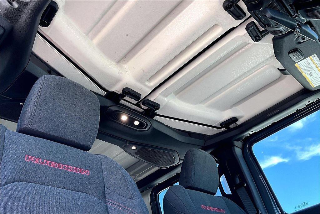 Certified 2025 Jeep Wrangler Unlimited Rubicon w/ Convenience Group AWD/4WD image 14