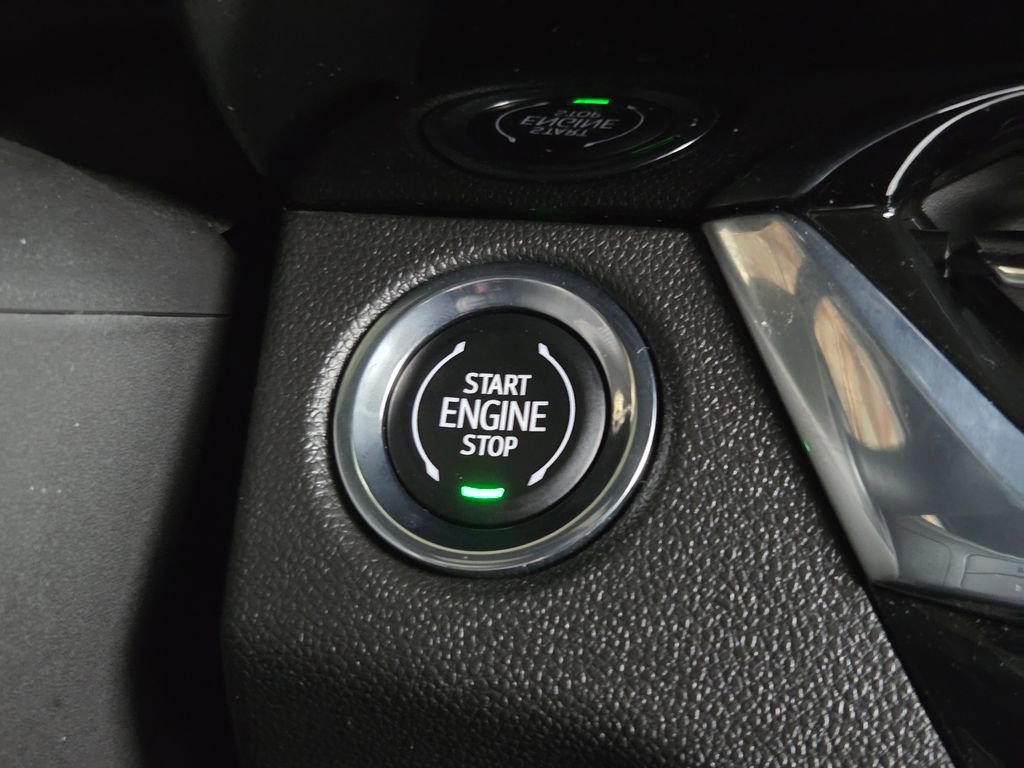 Used 2024 Buick Envista Sport Touring w/ Convenience I Package FWD image 8