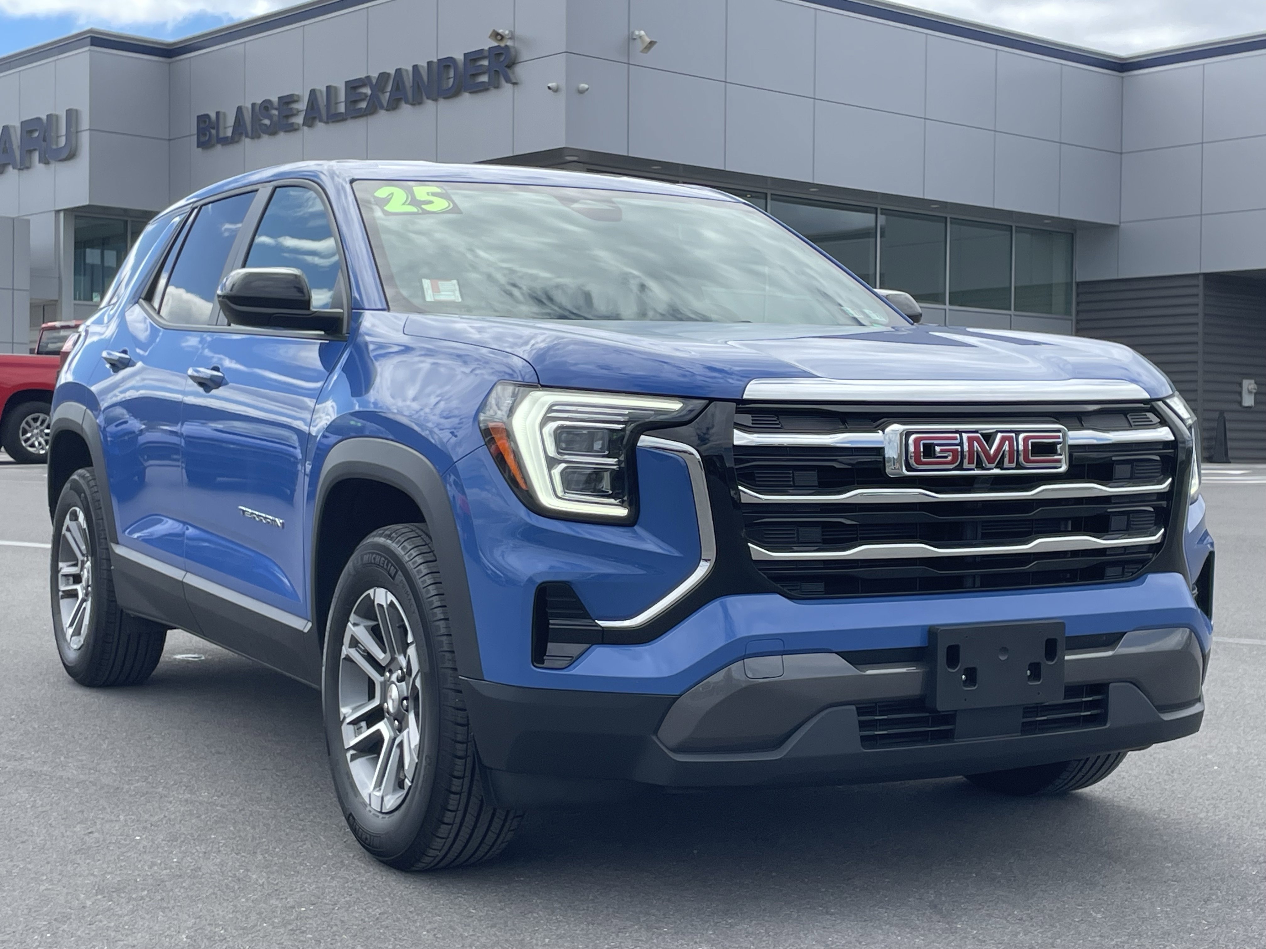 Used 2025 GMC Terrain Elevation AWD/4WD video 1