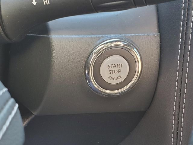 Certified 2022 Nissan Armada Platinum image 27