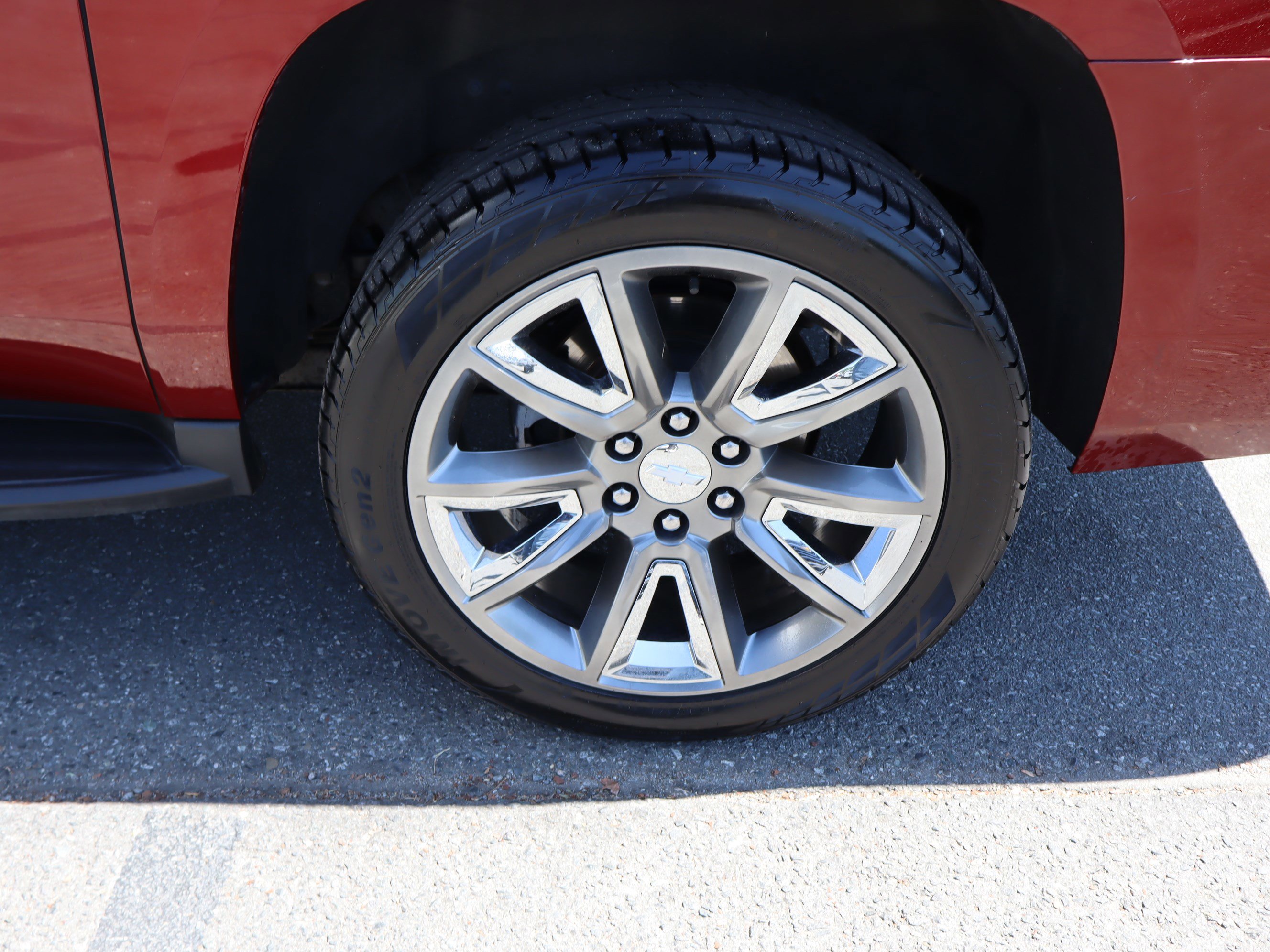 Used 2017 Chevrolet Suburban LT AWD/4WD image 44