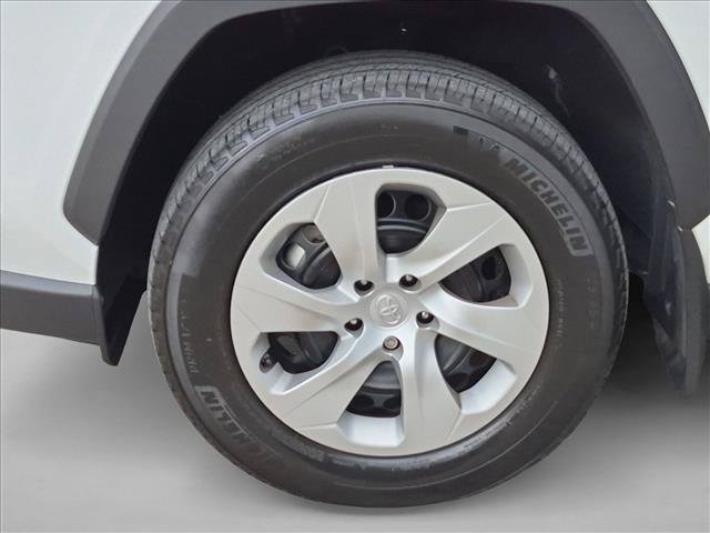 Used 2024 Toyota RAV4 LE FWD image 23