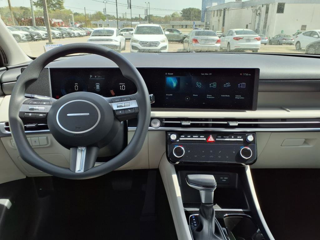 Used 2025 Hyundai Tucson SEL FWD image 6
