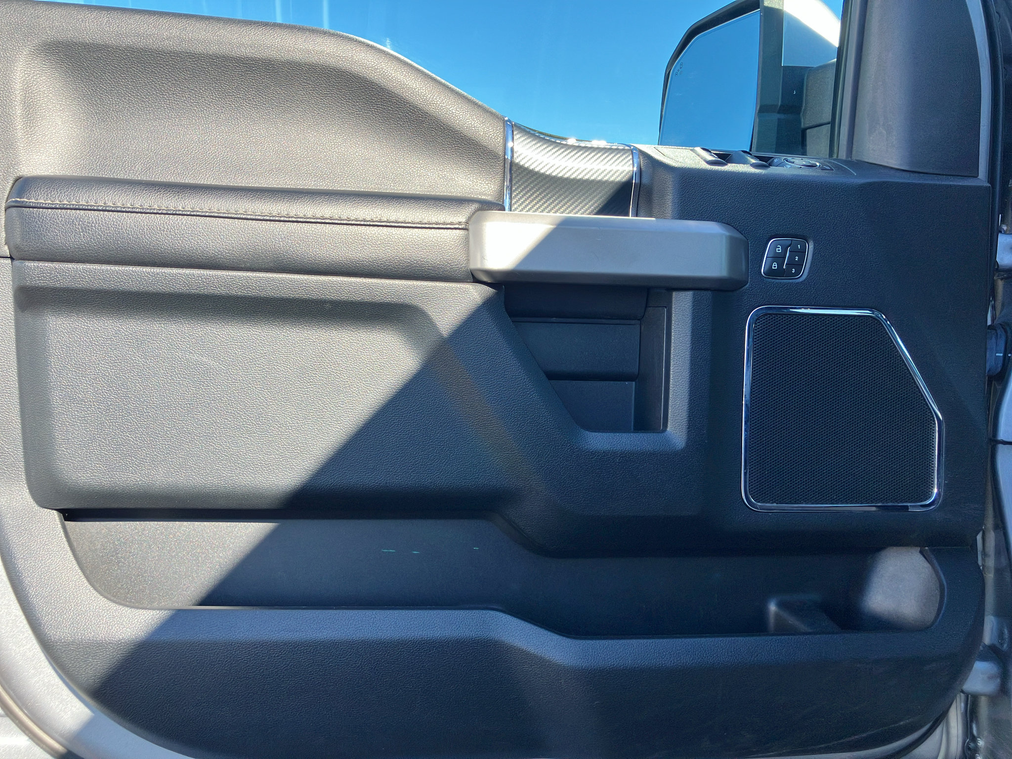 Used 2020 Ford F150 Lariat AWD/4WD image 16