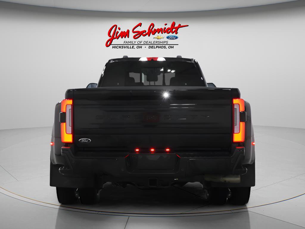 Used 2025 Ford F450 Platinum w/ FX4 Off-Road Package AWD/4WD image 5